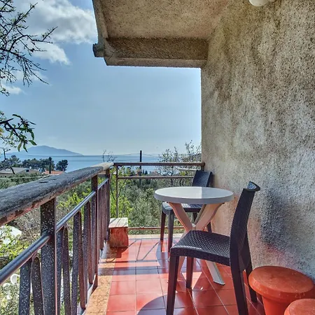 2240 Apartmán Martinšćica