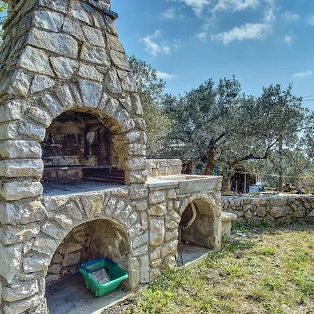 2240 Martinšćica